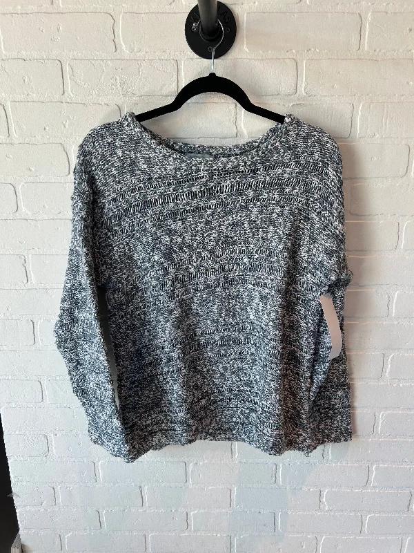 Sweater By Cmc In Grey & White, Size: L