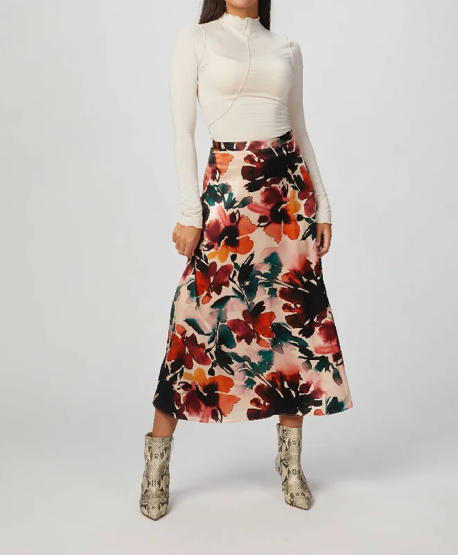 Women's Timeless Attire Winnie Skirt In Autumn Wildflowers