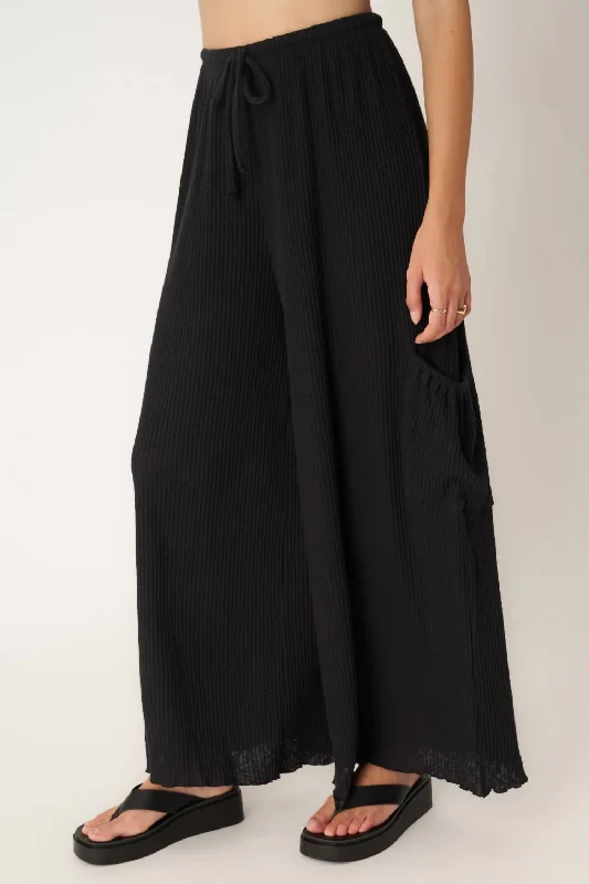 Women's Fashion-Forward Apparel Never Better Textured Wide Leg Pant In Black