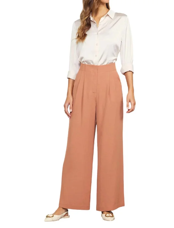 Stylish Women's Outfit Wide Leg Pants In Hazelnut